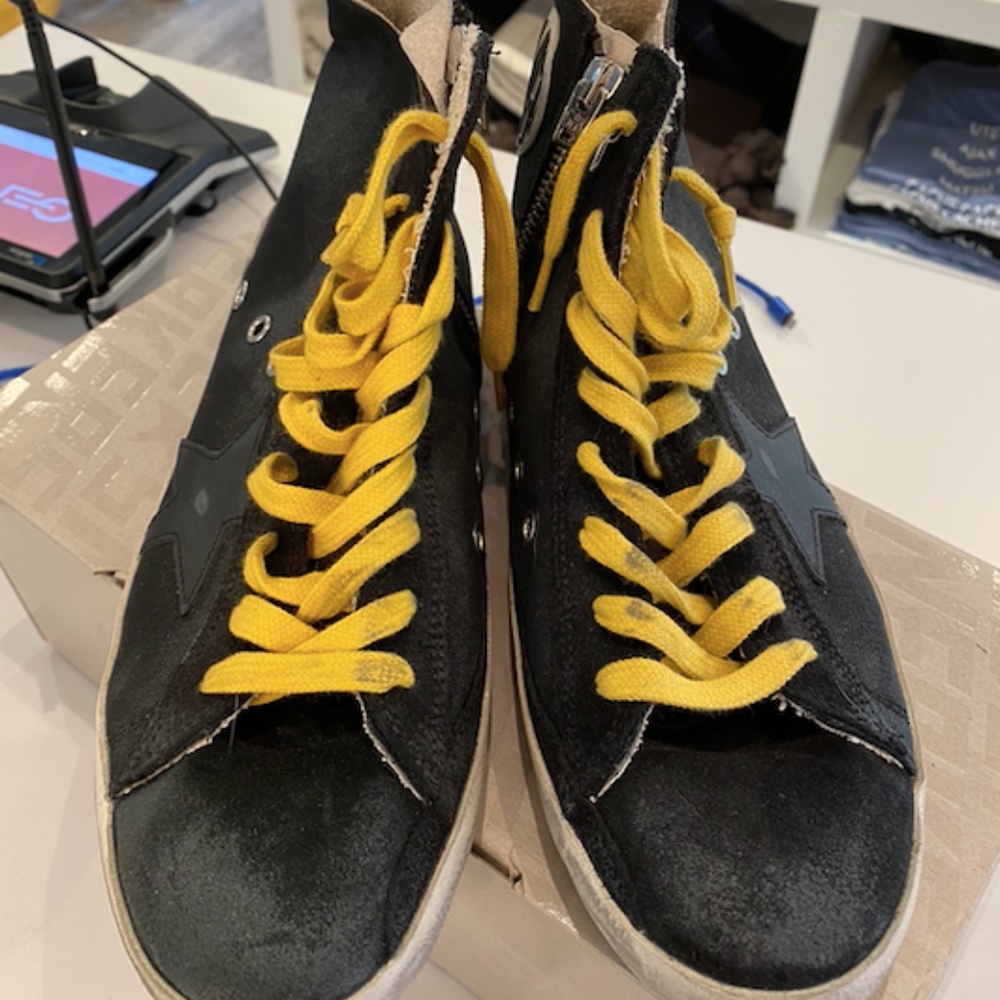 Special addition Golden Goose Never worn